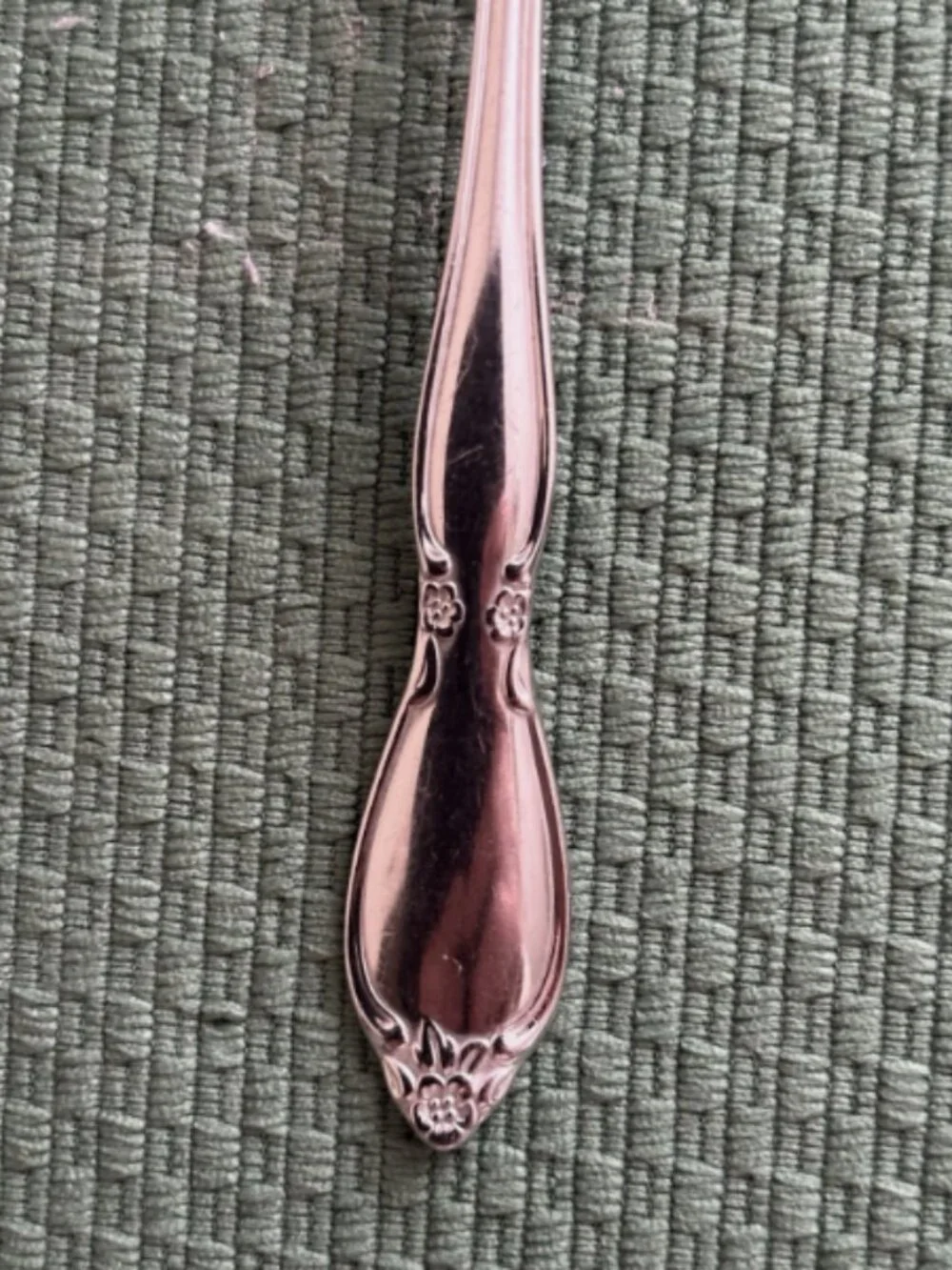 3 Oneida Community CHATELAINE Soup Spoons Stainless Steel Flatware 7